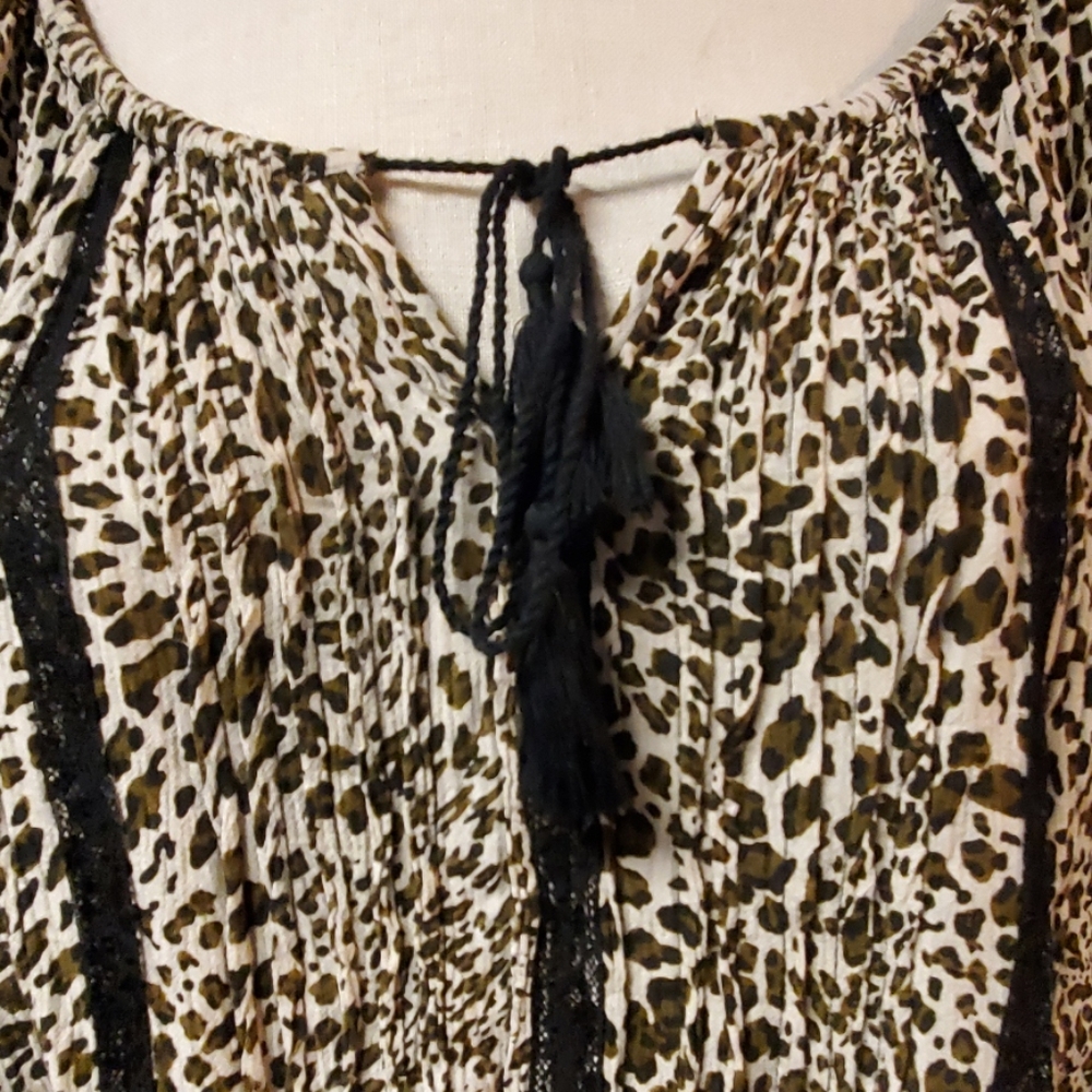 Leopard Top - Picture 3 of 6